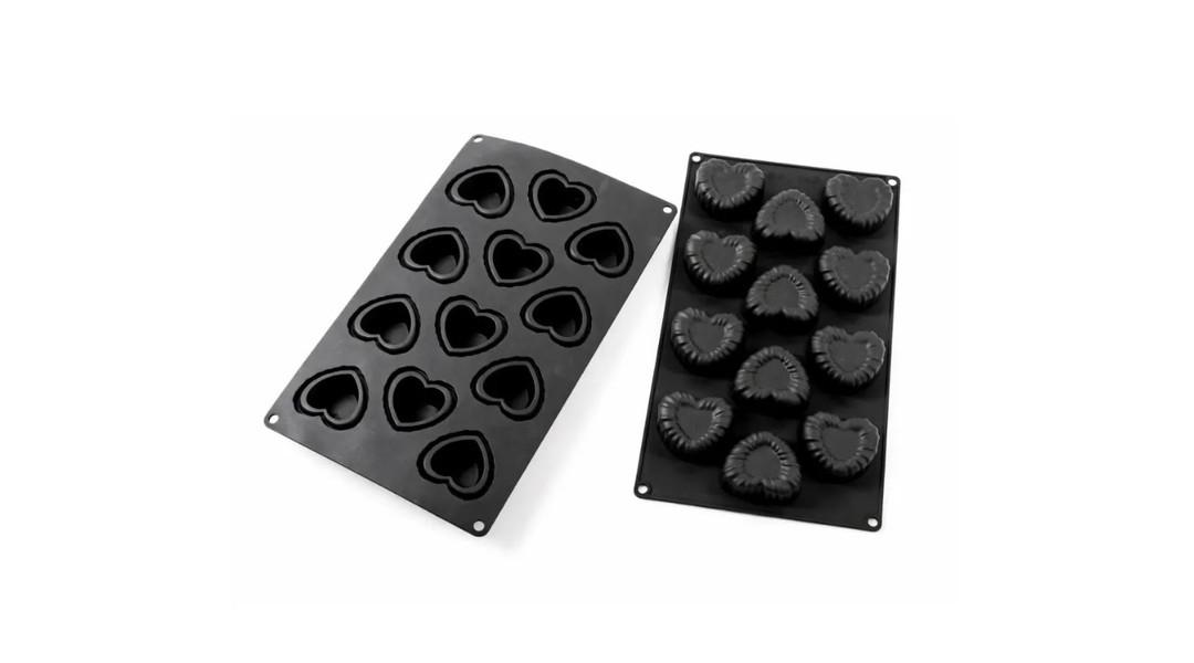 12 adagos szív szilikon mousse forma