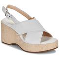 Clarks Szandálok / Saruk MANON WISH Fehér 38