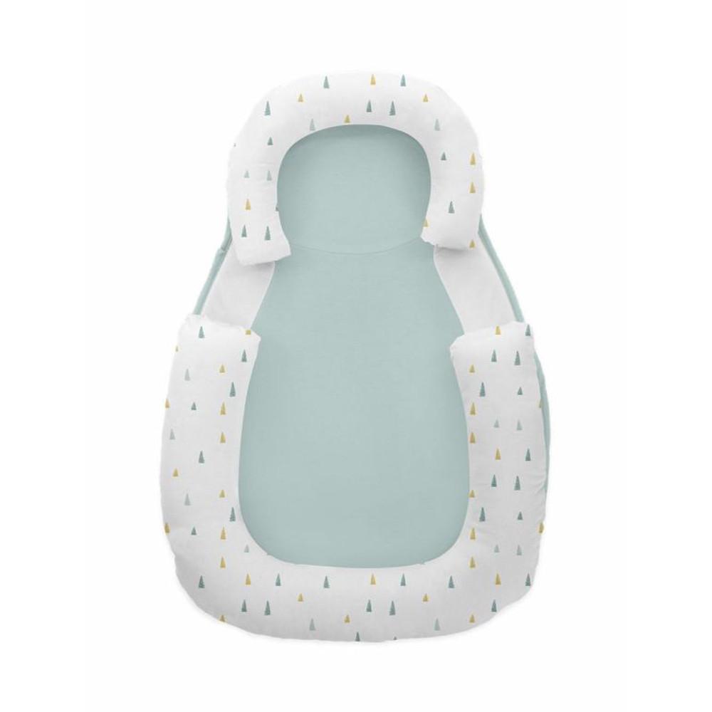 Kikkaboo babapozicionáló memóriahabos hypoallergén legurulás gátlós 60x40x8cm Menta háromszögek 	