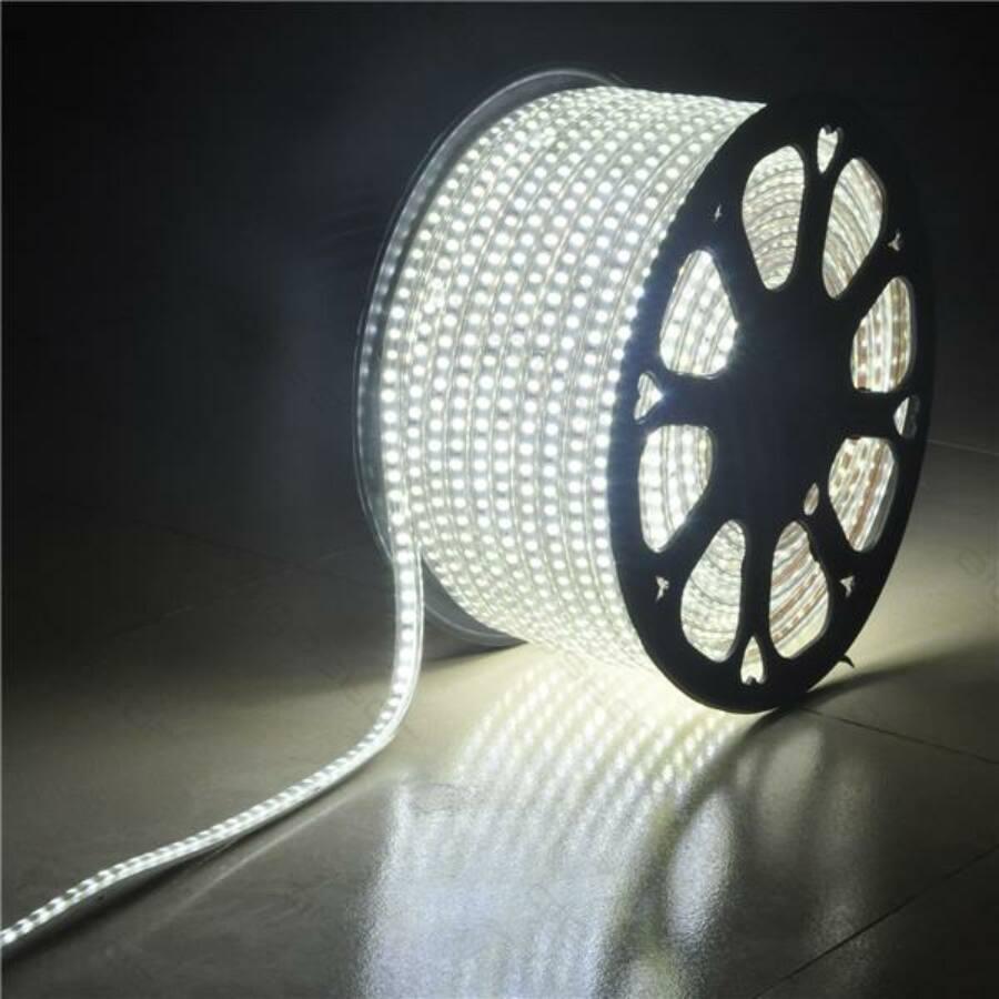 Led fénykábel, szalag hideg fehér 230V 7W /m 
