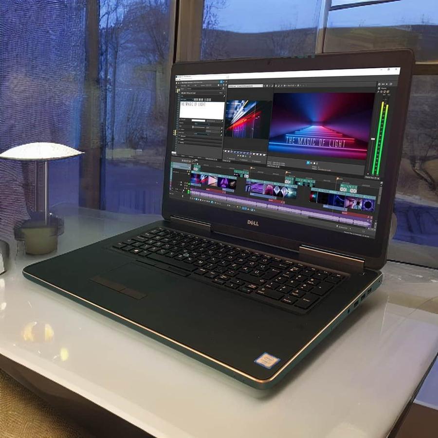 Mindigcsúcs formában Tervező/Gamer DELL Precision 7710 i7-6920HQ/32GB/512SSD/Nvidia M3000M/17,3"/FHD  Workstation Laptop