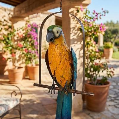 Nortene Fém papagáj Mango, akasztható kerti dekor madár (63 cm) sárga-kék