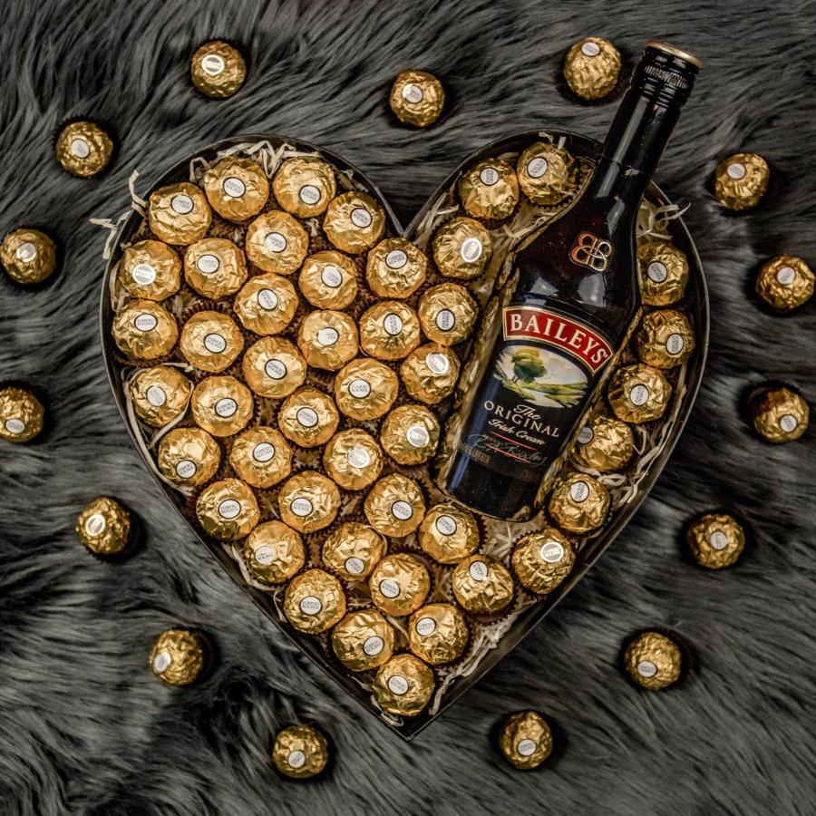 Szív alakú Box XL-es méret: Ferrero Rocher + Baileys likőr